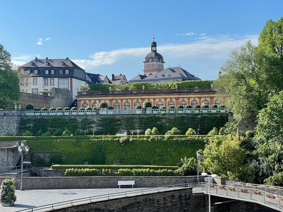 Castle View Living 1 - Best Apartment In Weilburg Bagian luar foto